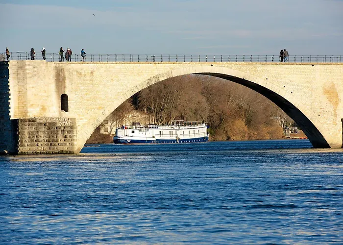 Bateau Hotel à quai Le Chardonnay Avignon