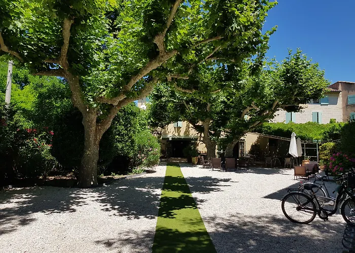 Hotel Restaurant la Ferme Avignon